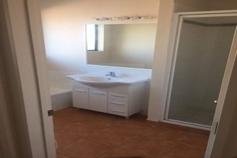 Photo of property in 14 Iroquois Place, Wigram, Christchurch, 8042