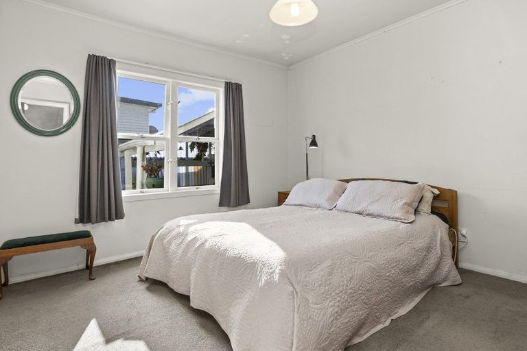 Photo of property in 35 Shakespeare Street, Leamington, Cambridge, 3432