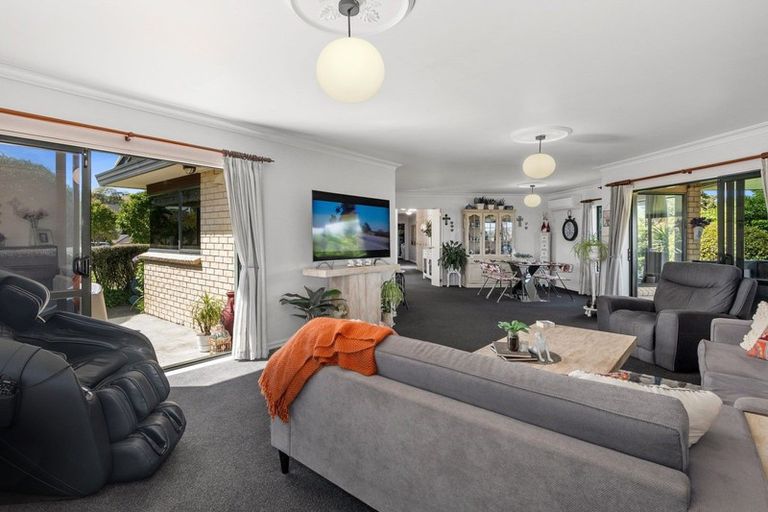 Photo of property in 70 Oteki Park Drive, Welcome Bay, Tauranga, 3112