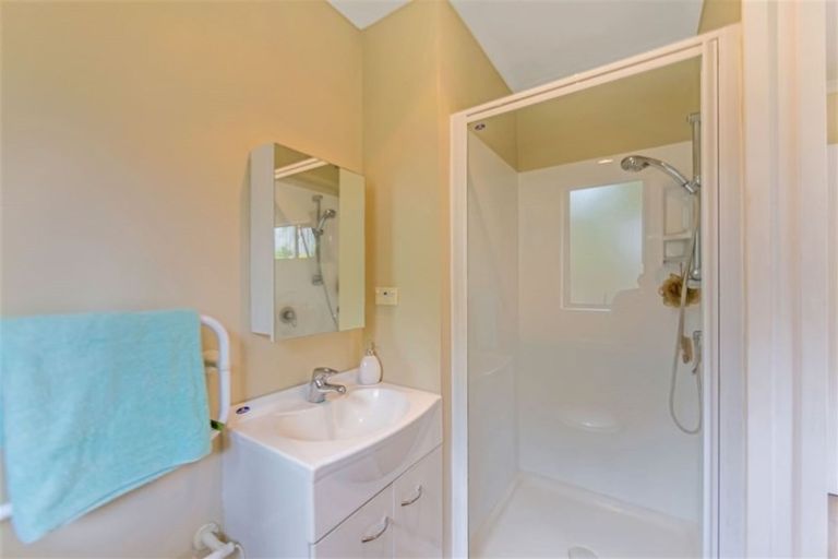 Photo of property in 157 Brian Crescent, Stanmore Bay, Whangaparaoa, 0932