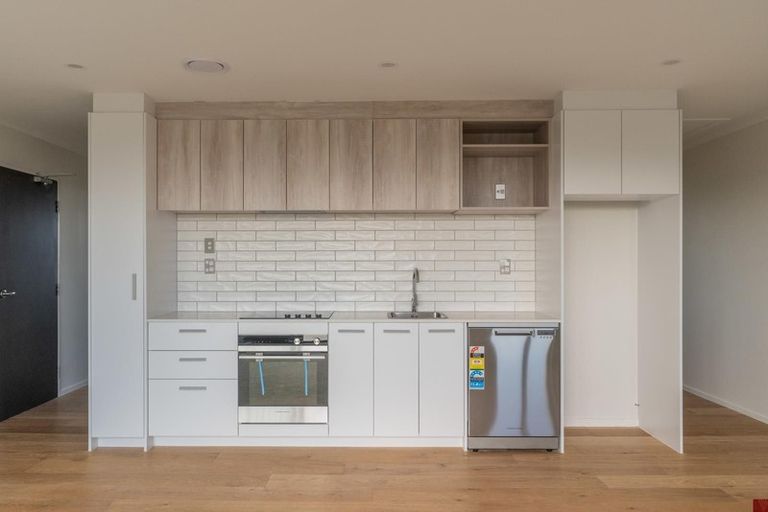 Photo of property in 7/1 Coral Tree Avenue, Wiri, Auckland, 2104