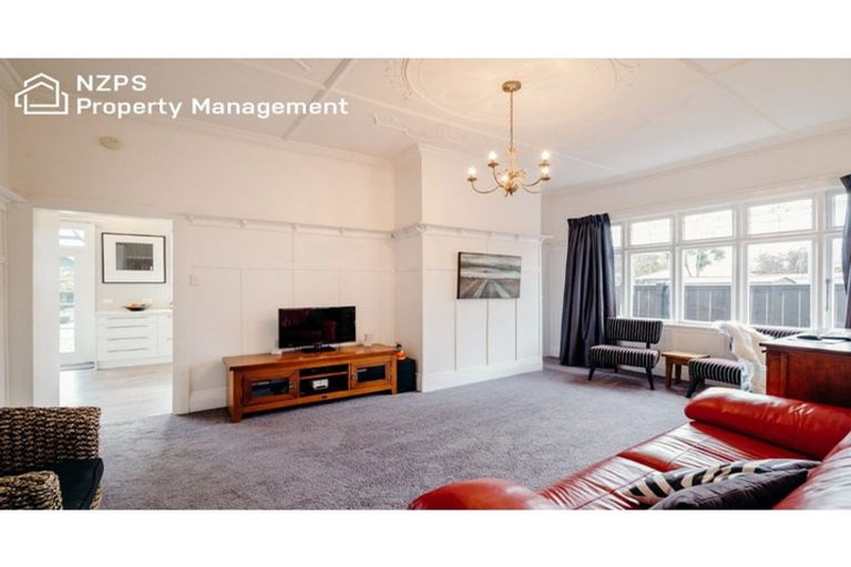 Photo of property in 372 Bay View Road, Saint Clair, Dunedin, 9012