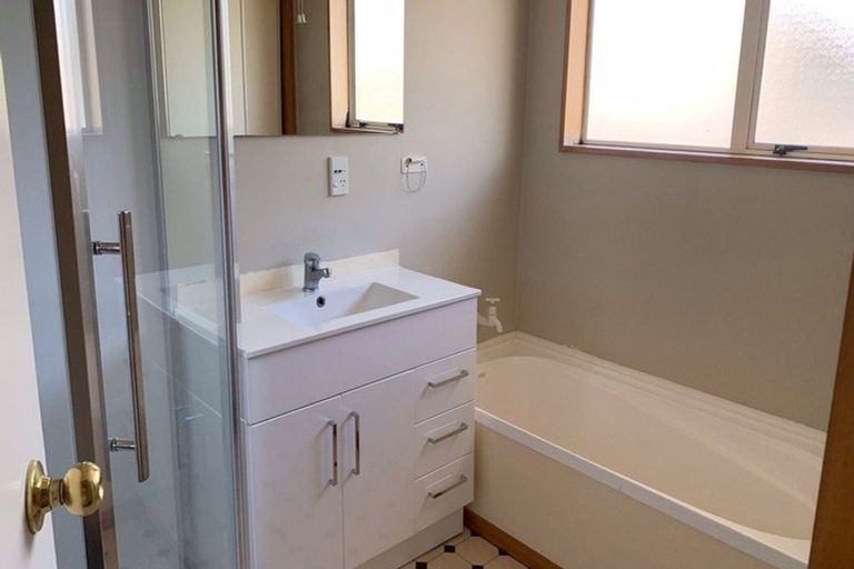 Photo of property in 109a Elizabeth Street, Riccarton, Christchurch, 8041