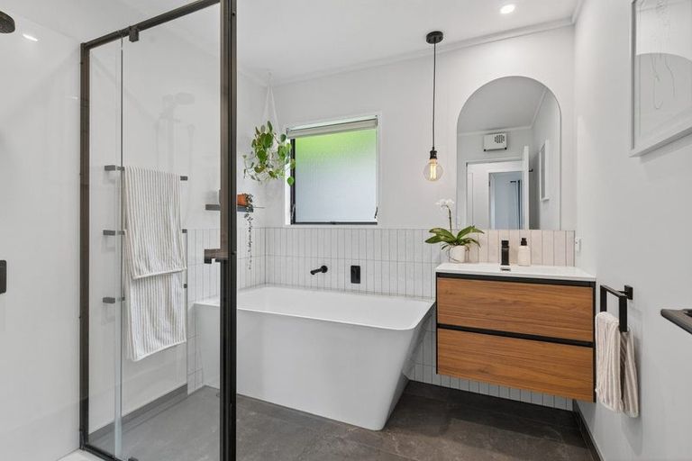 Photo of property in 14b Pokapu Place, Bethlehem, Tauranga, 3110