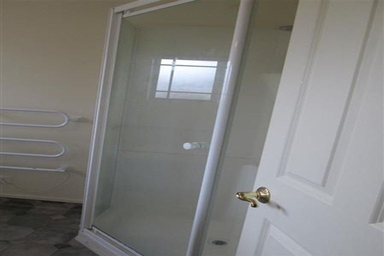 Photo of property in 8 Glen Loch Place, Paraparaumu, 5032