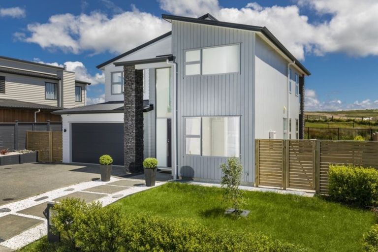 Photo of property in 45 Bounty Road, Long Bay, Auckland, 0630