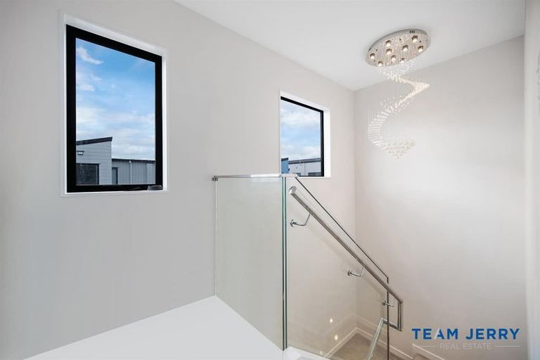 Photo of property in 35 Tumu Road, Papakura, 2110