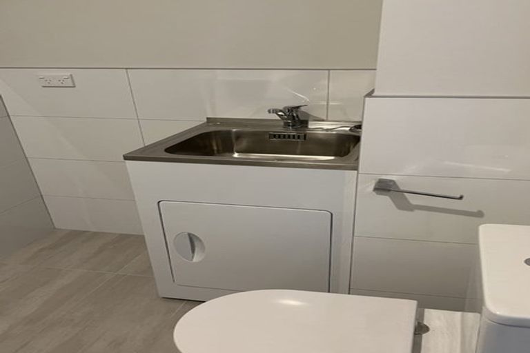 Photo of property in 6 Ceramic Lane, New Lynn, Auckland, 0600