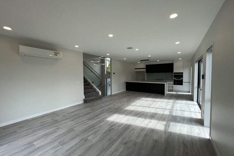 Photo of property in 4a Tudor Place, Mairangi Bay, Auckland, 0630