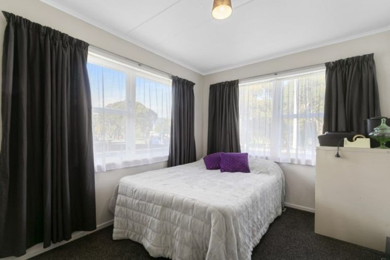 Photo of property in 57 Parkway, Wainuiomata, Lower Hutt, 5014