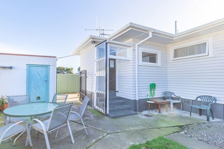 Photo of property in 2 Linley Place, Levin, 5510