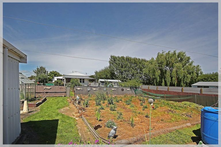 Photo of property in 58 Avenue Road, Foxton, 4814