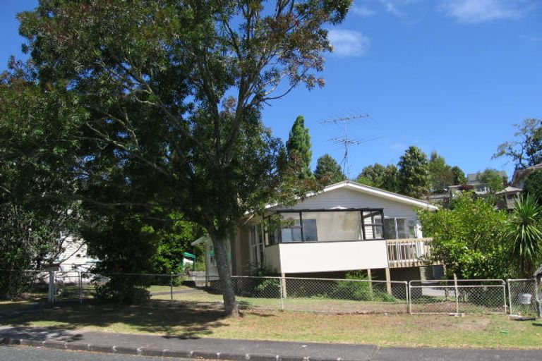 Photo of property in 71 Vandeleur Avenue, Birkdale, Auckland, 0626