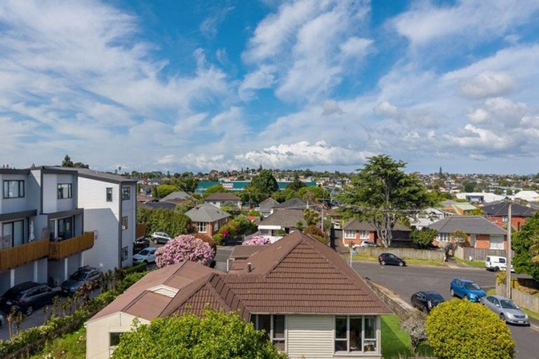 Photo of property in 5 Haughey Avenue, Three Kings, Auckland, 1042