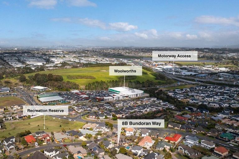 Photo of property in 2/8 Bundoran Way, Pinehill, Auckland, 0632