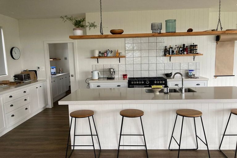 Photo of property in 9 Koru Place, Snells Beach, 0920