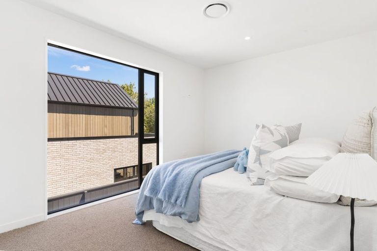 Photo of property in 1c Taunton Green, Papanui, Christchurch, 8052