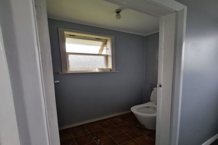 Photo of property in 52 Bell Street, Tawa, Wellington, 5028