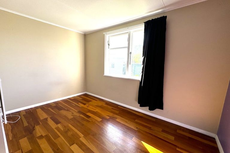 Photo of property in 3 Kupe Place, Highbury, Palmerston North, 4412