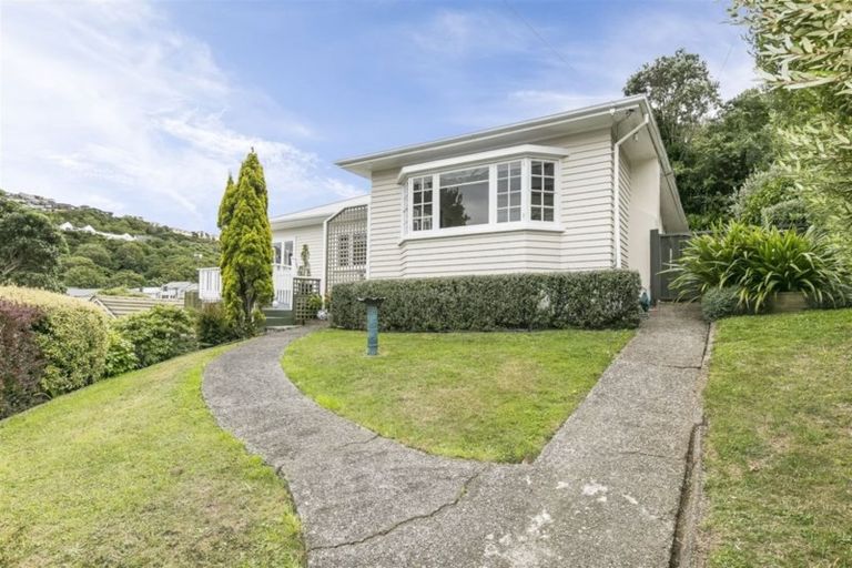 Photo of property in 15 Madras Street, Khandallah, Wellington, 6035