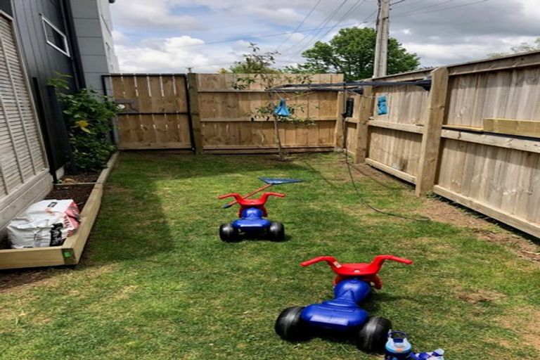 Photo of property in 28a Opaheke Road, Papakura, 2110