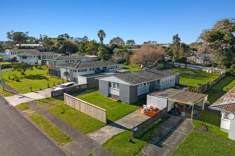 Photo of property in 9 Totara Street, Waiuku, 2123