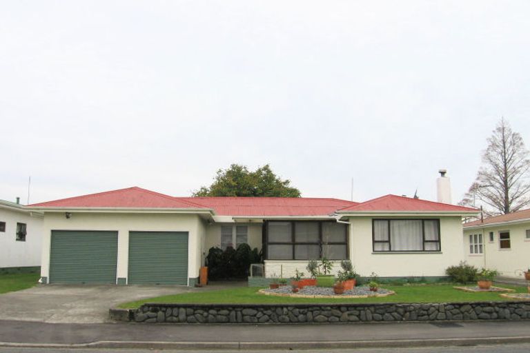 Photo of property in 28 Gallipoli Road, Onekawa, Napier, 4110