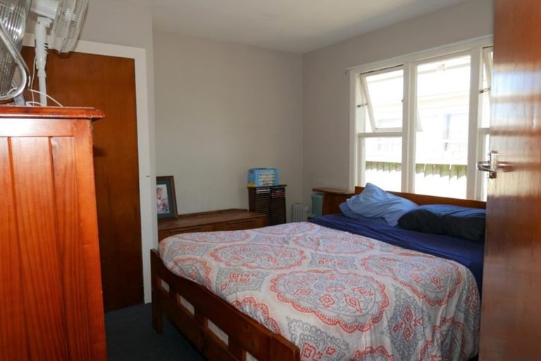 Photo of property in 20 Farquhars Road, Redwood, Christchurch, 8051