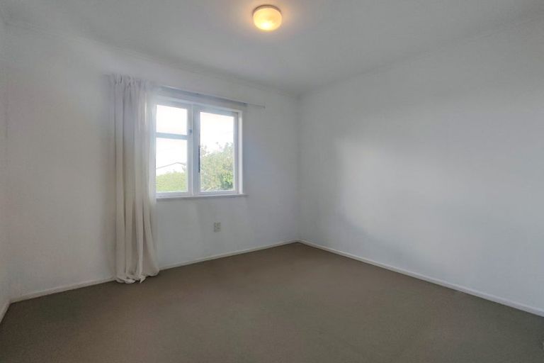 Photo of property in 13 Marina Road, Torbay, Auckland, 0630