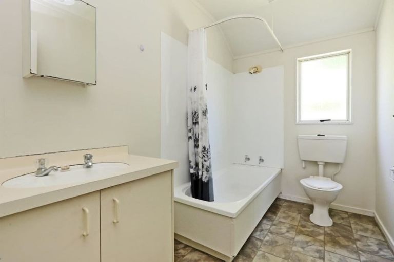 Photo of property in 2/903 Lyell Street, Akina, Hastings, 4122