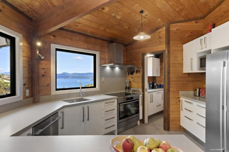 Photo of property in 132 Old Porirua Road, Ngaio, Wellington, 6035