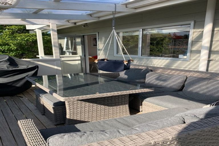 Photo of property in 2/14 Finchley Road, Torbay, Auckland, 0630