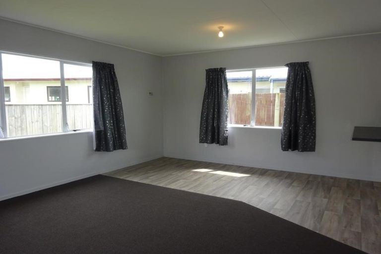 Photo of property in 11b Kilkee Terrace, Flaxmere, Hastings, 4120