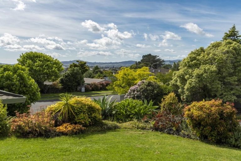 Photo of property in 4 Bell Common Close, Bethlehem, Tauranga, 3110