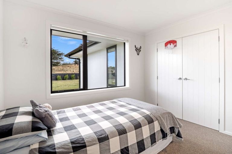 Photo of property in 44 Tirimoana Place, Otamatea, Whanganui, 4501