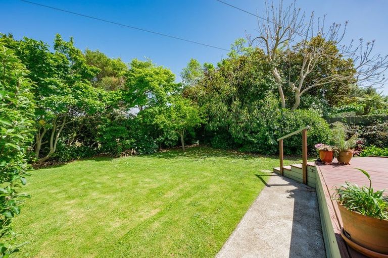 Photo of property in 9 Hurworth Grove, Waikanae, 5036