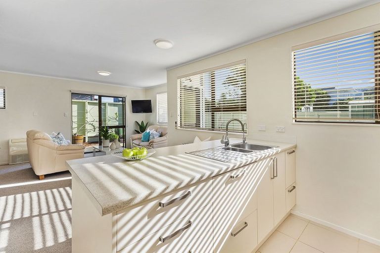 Photo of property in 20b Acheron Road, Paremata, Porirua, 5026