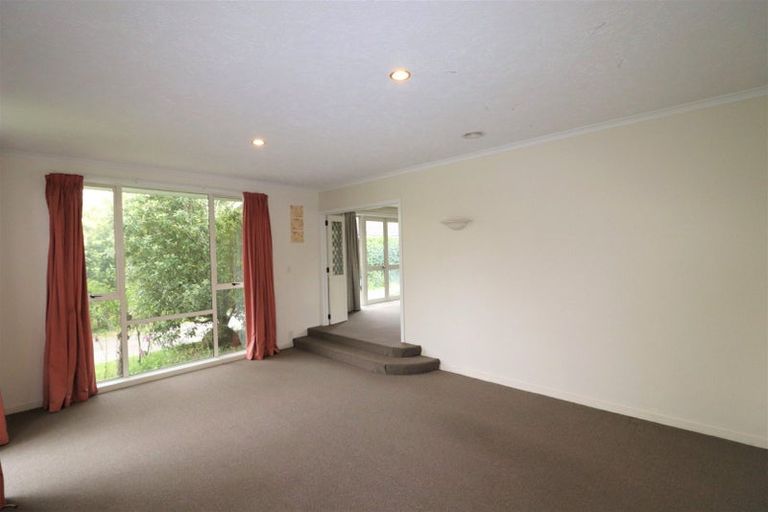 Photo of property in 4 Leeman Place, Redwood, Christchurch, 8051