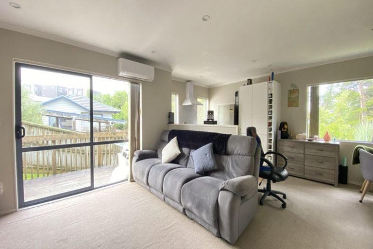 Photo of property in 19 Mona Vale, West Harbour, Auckland, 0618