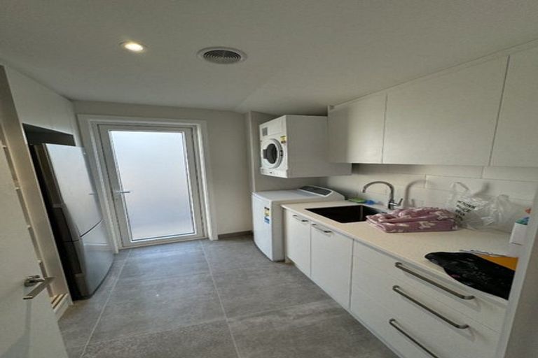Photo of property in 43 Wai-iti Terrace, Burnside, Christchurch, 8052