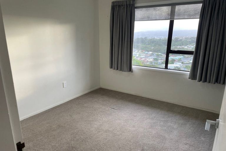 Photo of property in 22 Cleat Street, Whitby, Porirua, 5024