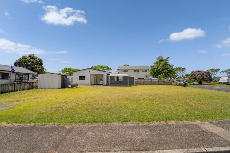 Photo of property in 4 Endeavour Close, Whitianga, 3510