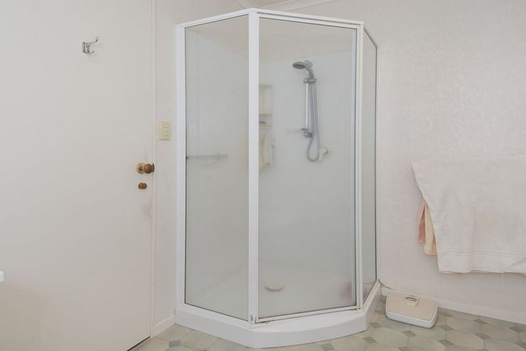 Photo of property in 1416b Cameron Road, Greerton, Tauranga, 3112