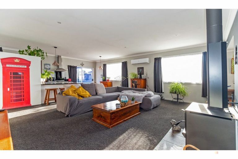 Photo of property in 10 Studholme Street, Waimate, 7924