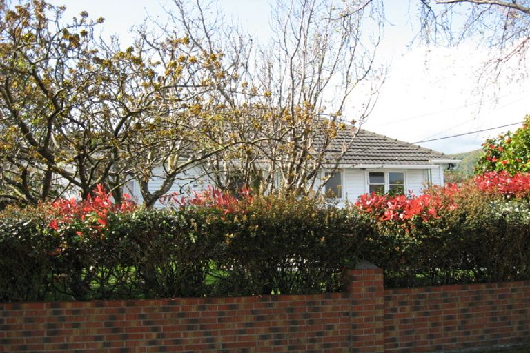 Photo of property in 41 Guthrie Street, Waterloo, Lower Hutt, 5011
