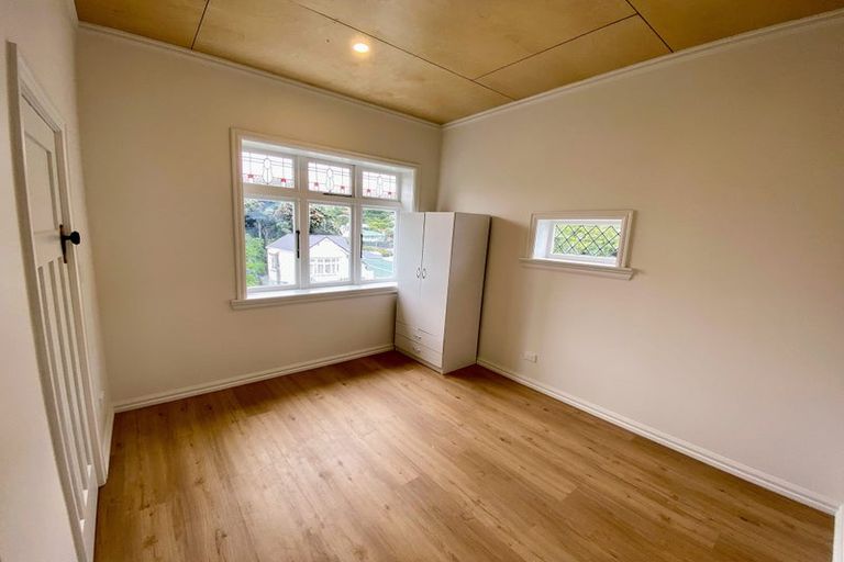 Photo of property in 9 Mckinley Crescent, Brooklyn, Wellington, 6021