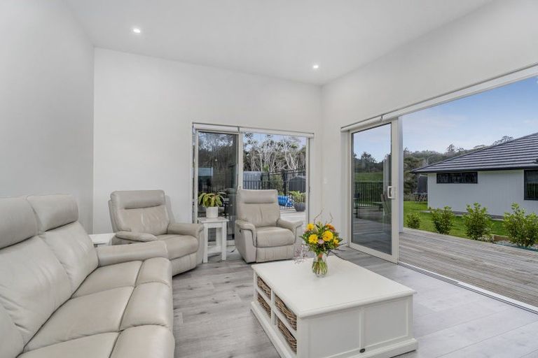 Photo of property in 11 Tohetea Lane, Wharekaho, Whitianga, 3510