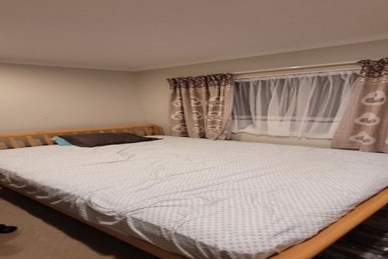 Photo of property in 4 Stamford Crescent, Flat Bush, Auckland, 2019