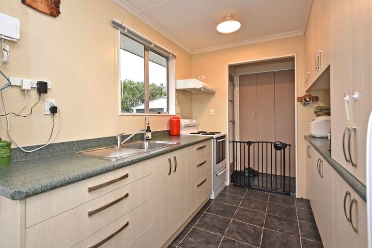 Photo of property in 96 Dunbeath Crescent, Kew, Invercargill, 9812