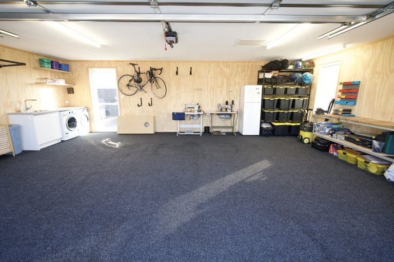 Photo of property in 27 George Street, Bulls, 4818